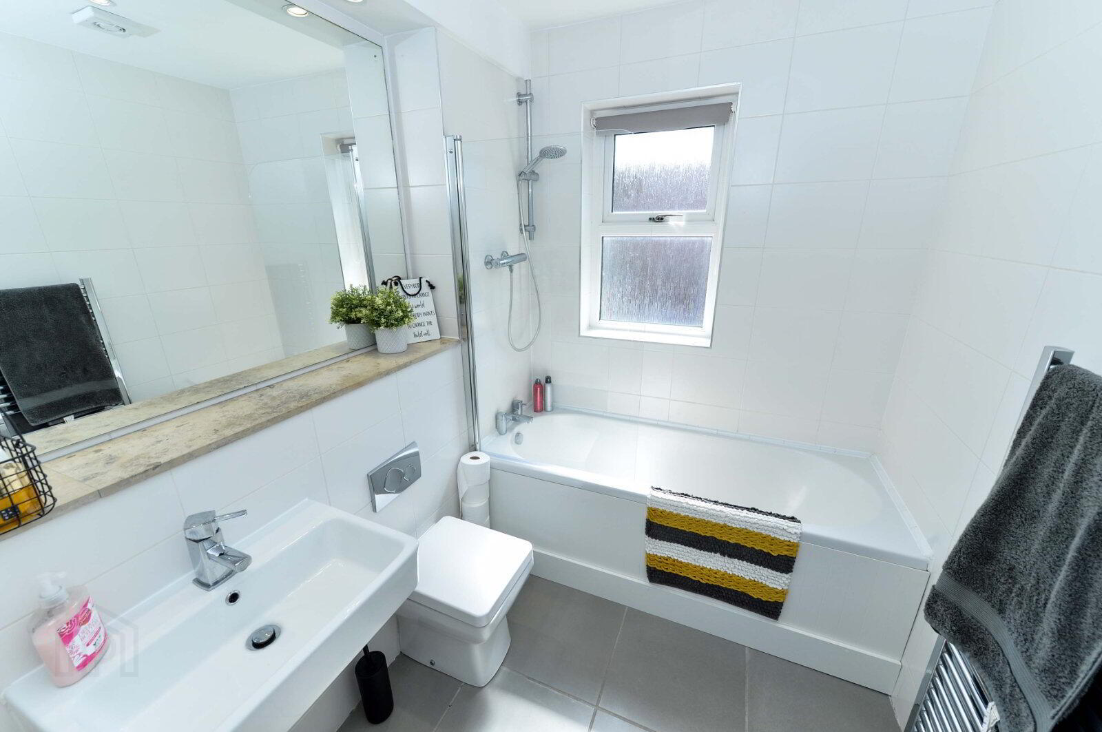 Apartment 3 Richmond Hall 40b Station Road 14 of 14