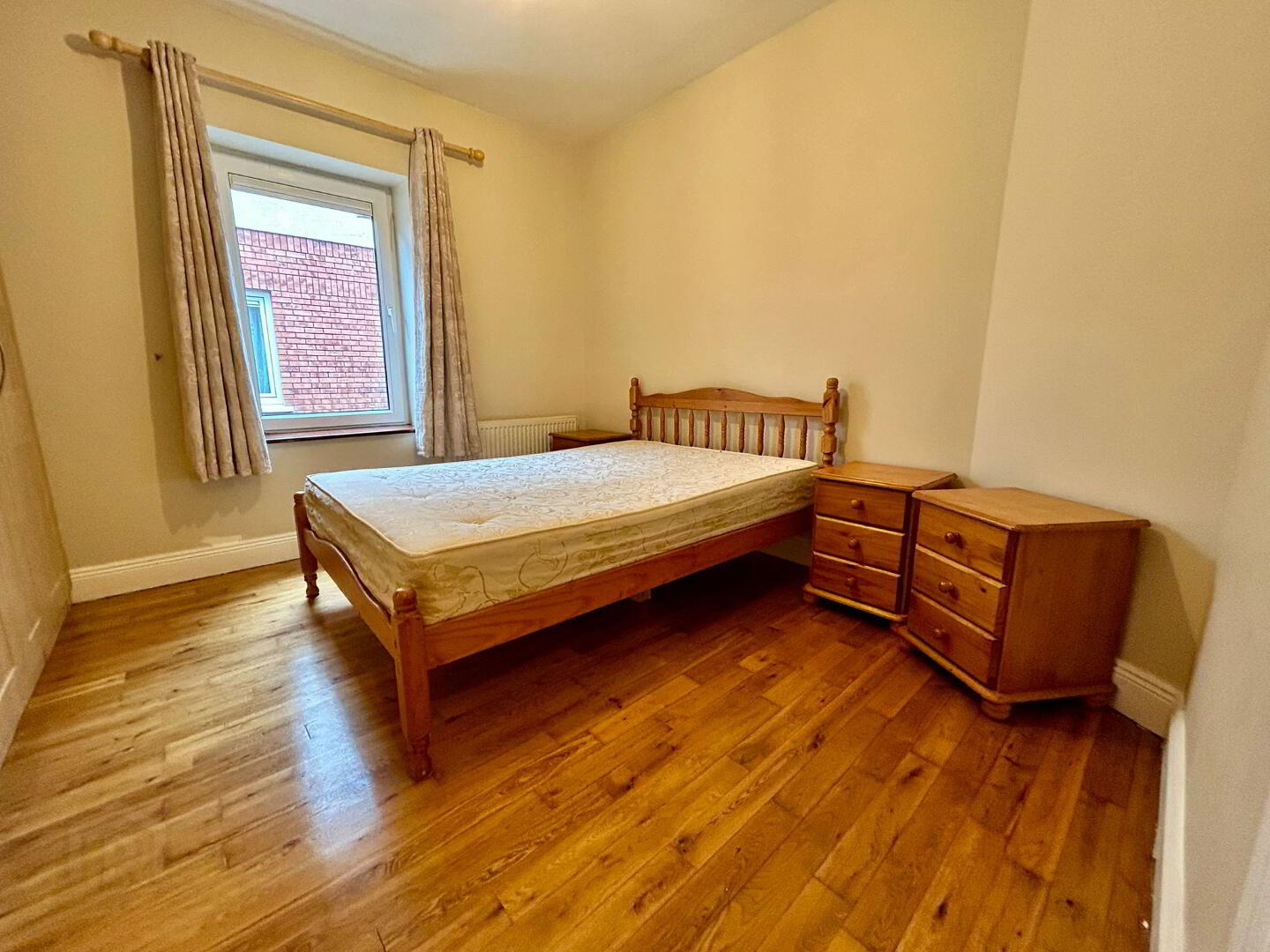 Apartment 1, Bowling Court 15 of 20