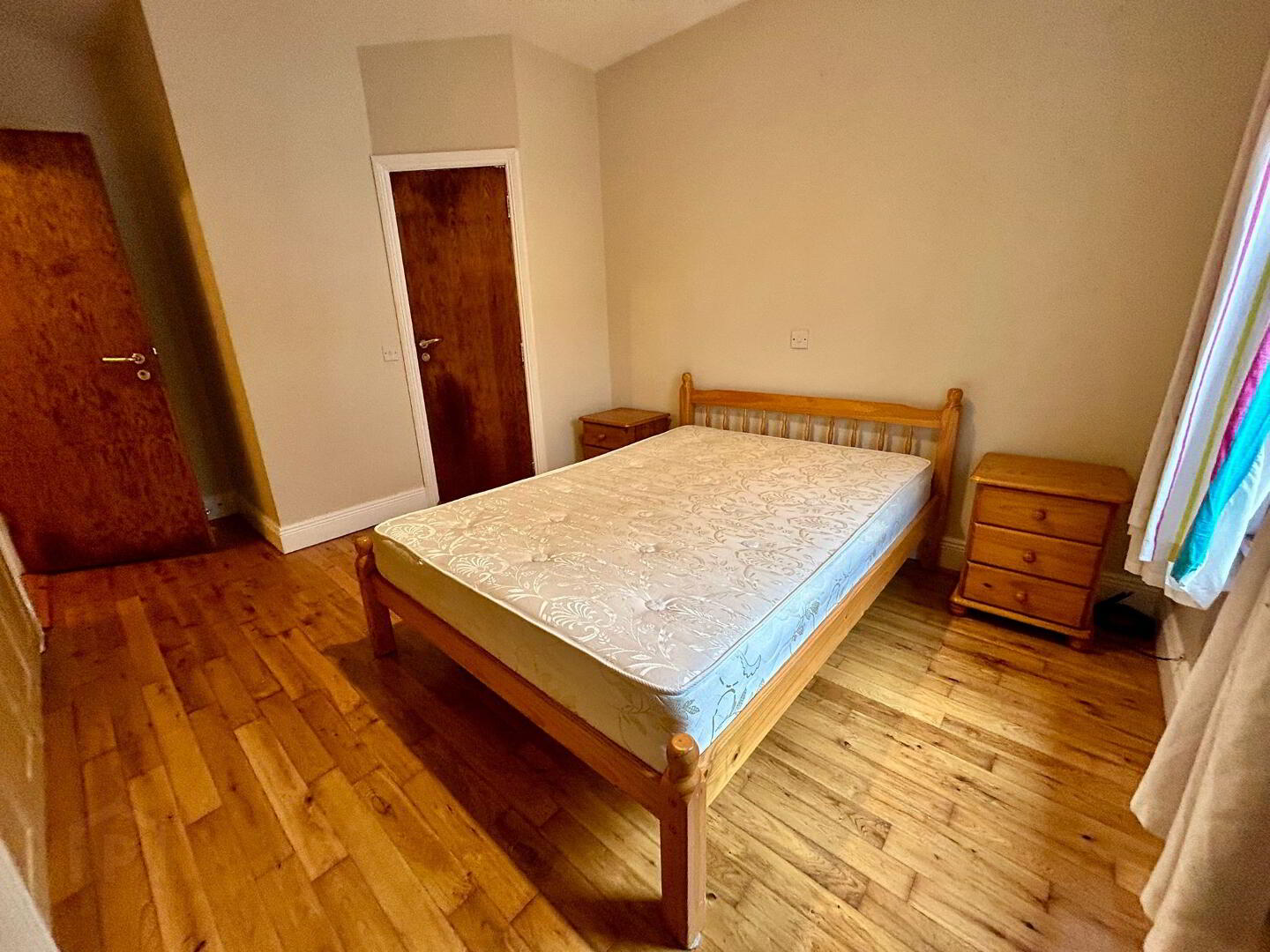 Apartment 1, Bowling Court 13 of 20