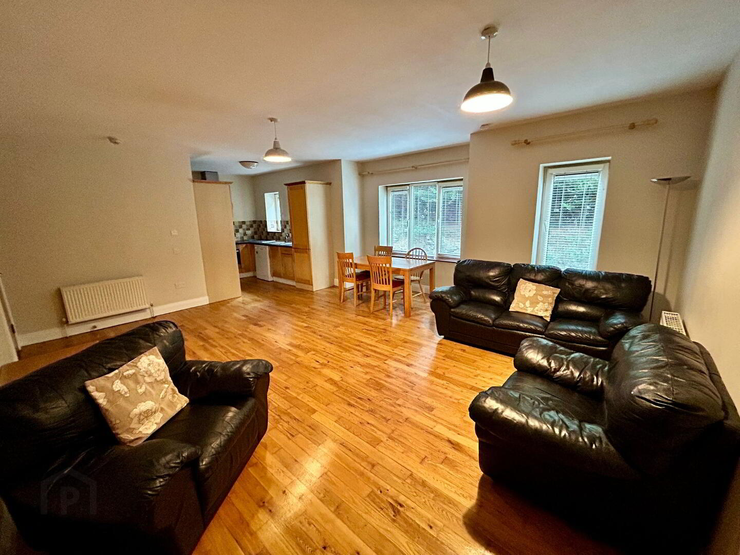 Apartment 1, Bowling Court 9 of 20