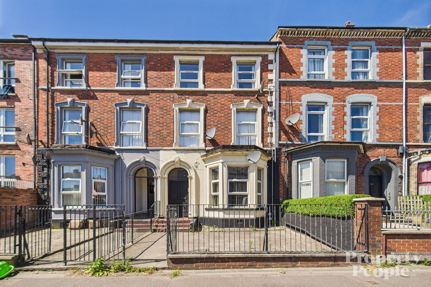 Flat 3, 142 Antrim Road 1 of 18