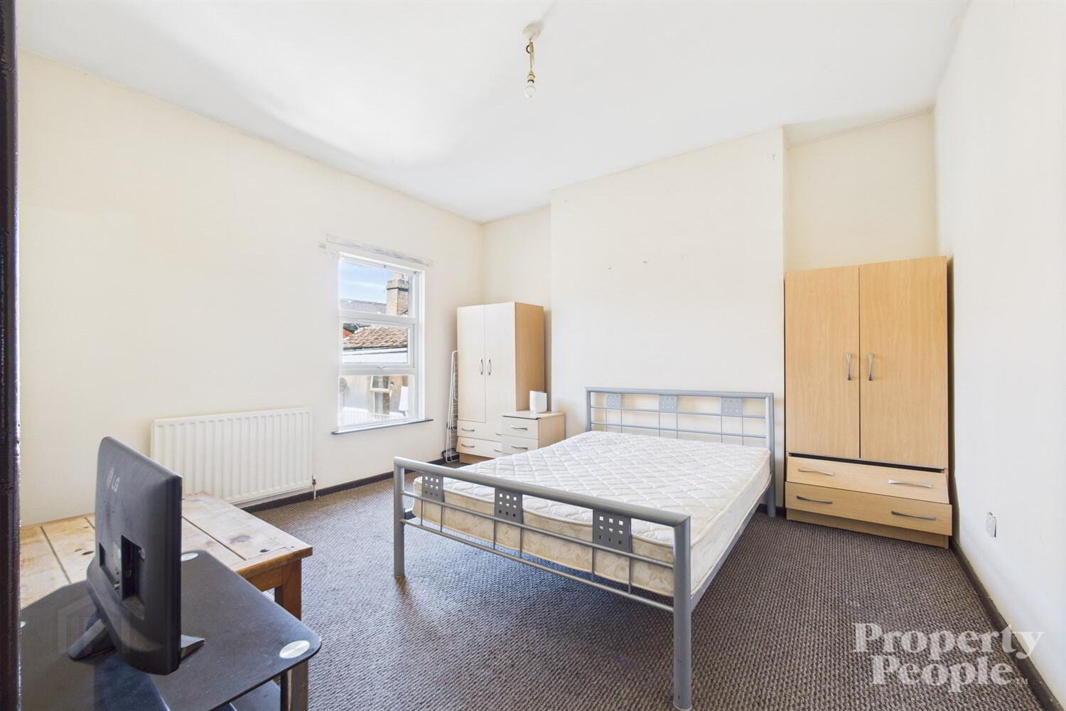 Flat 3, 142 Antrim Road 9 of 18