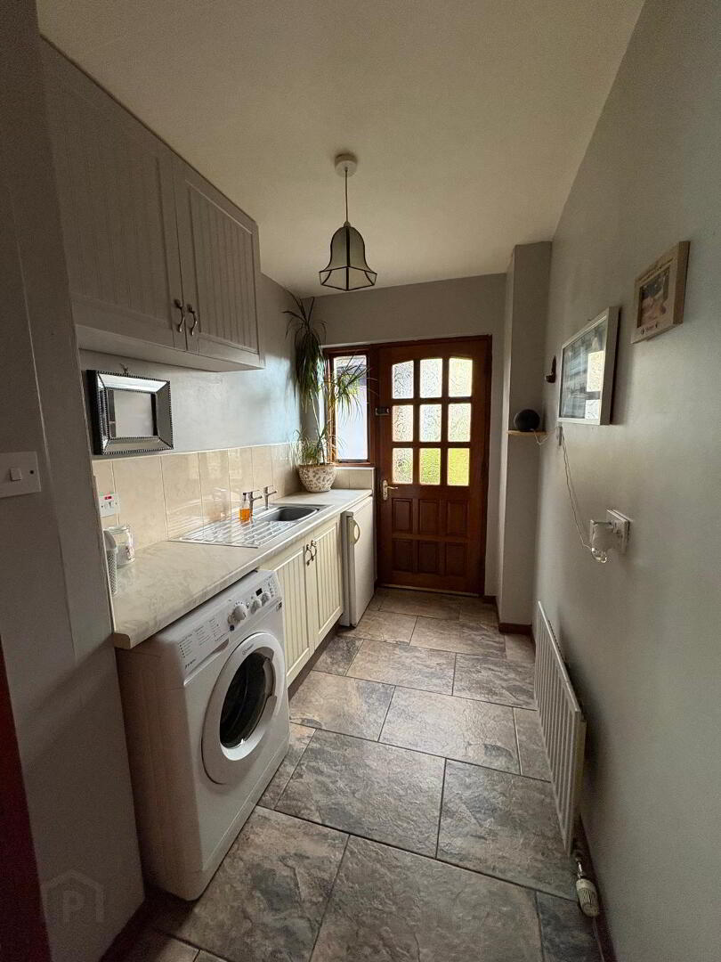 1b Primrose Park 24 of 68