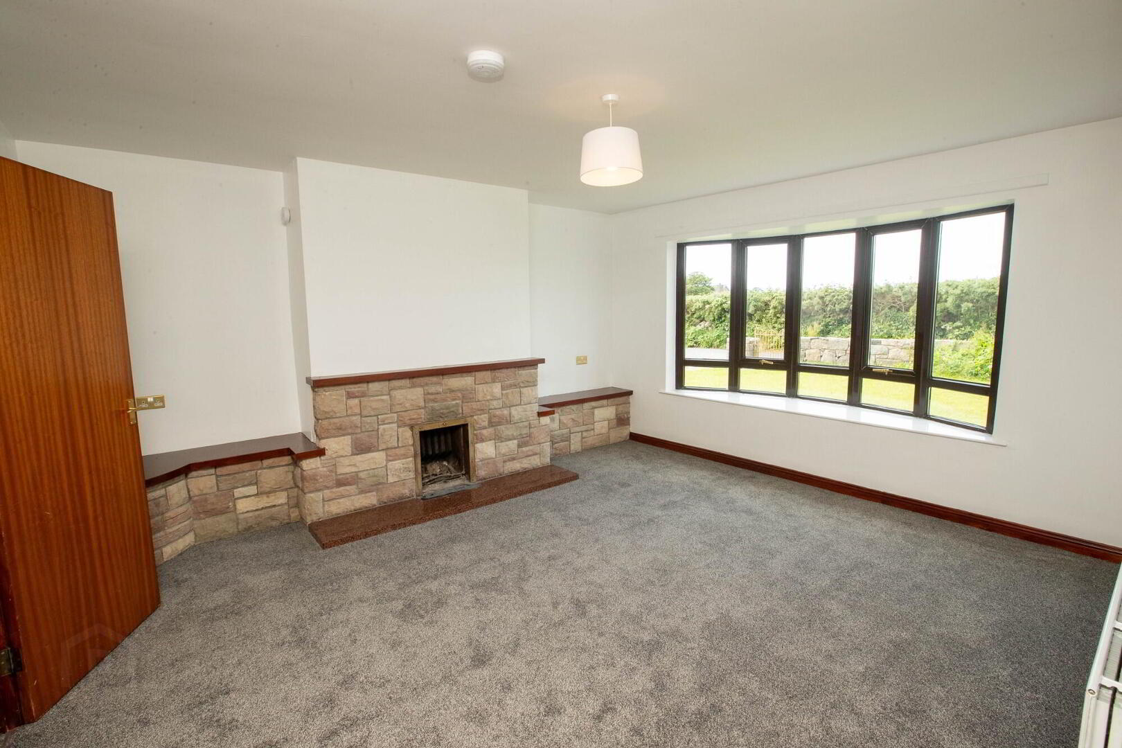 25 Grove Road 9 of 31