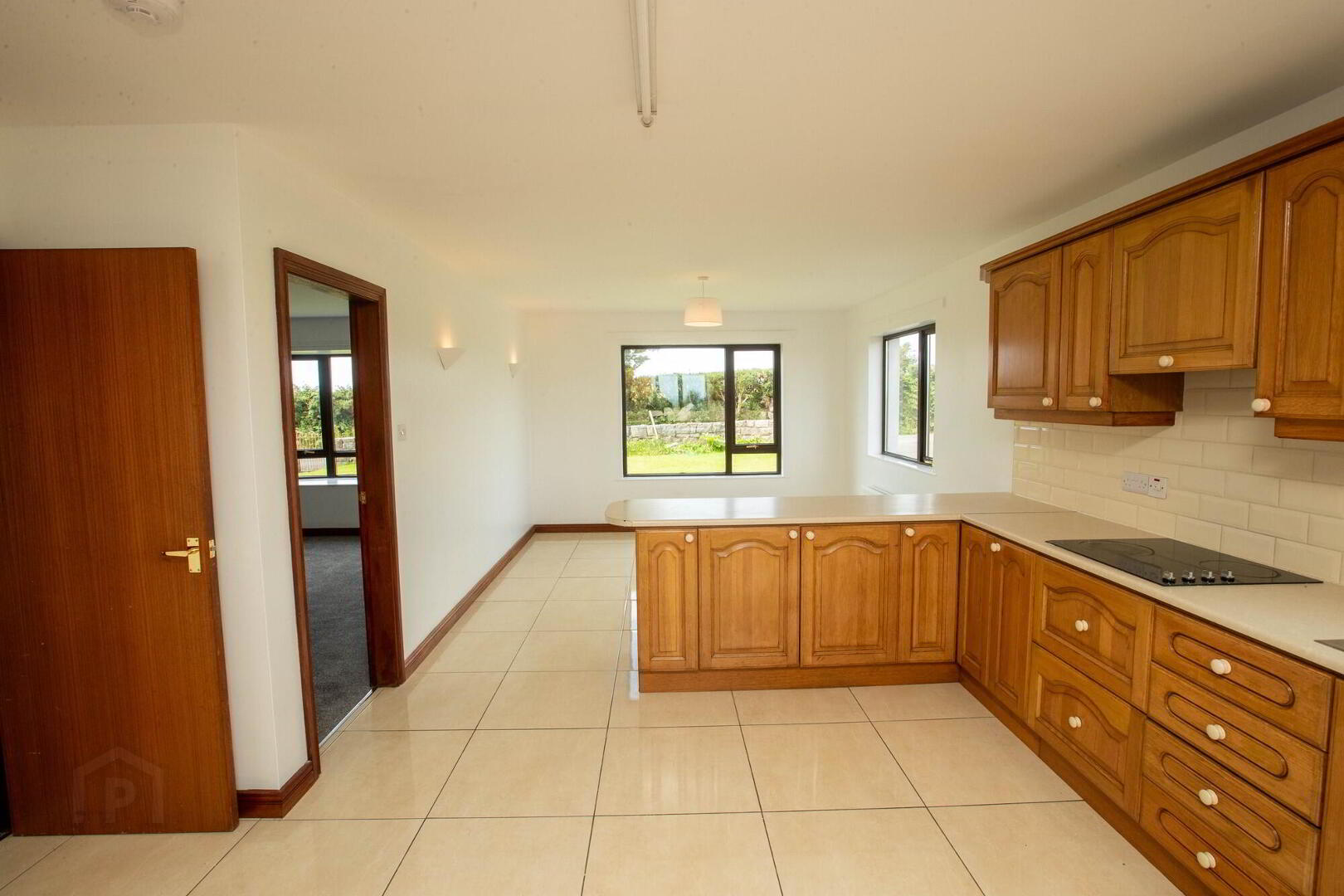 25 Grove Road 11 of 31