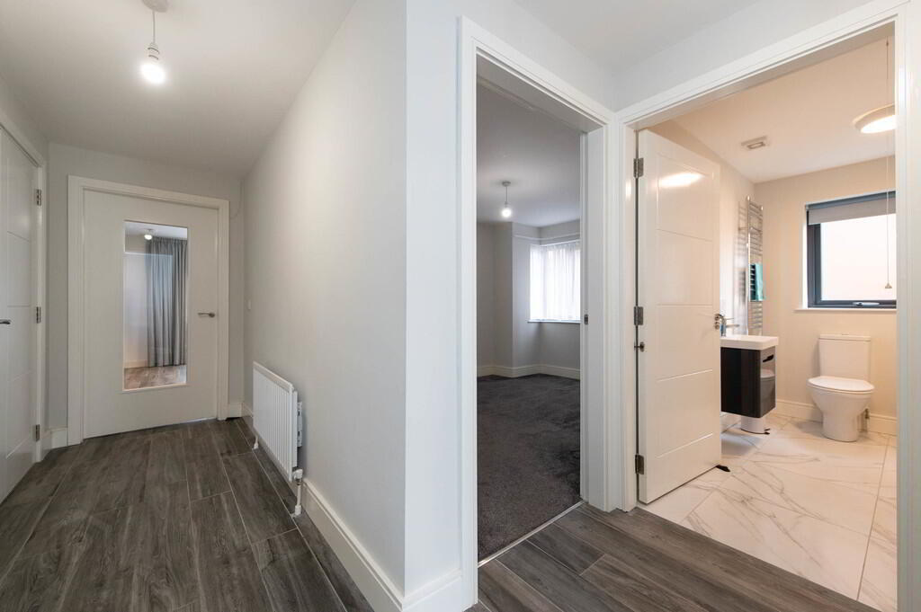 64 Loughshore Manor 17 of 22