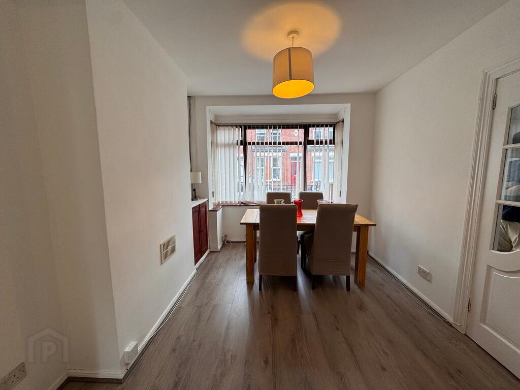 35 Meadowbank Place 4 of 14