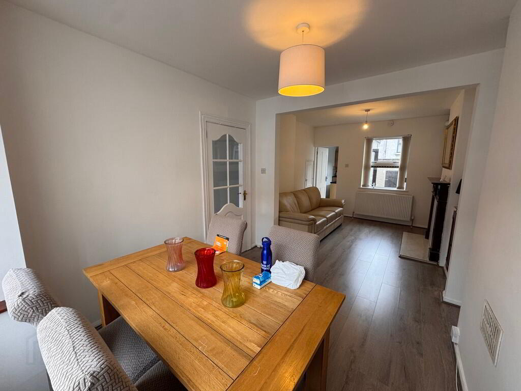 35 Meadowbank Place 5 of 14