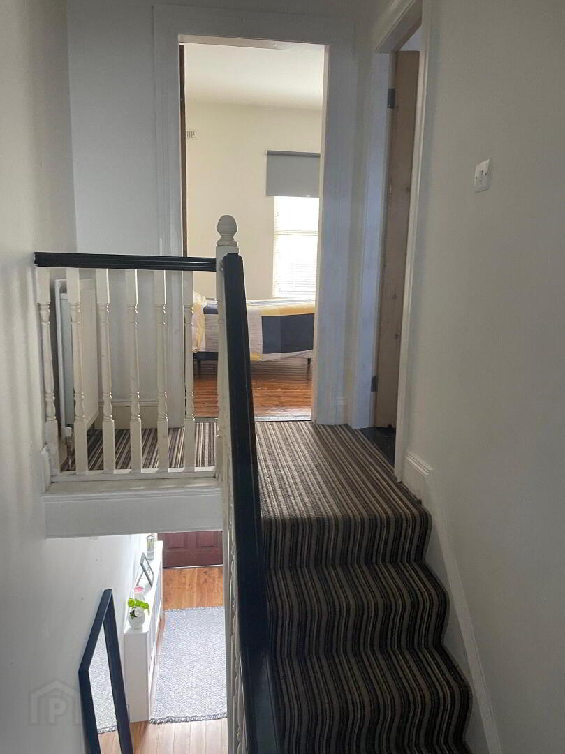 58 Ogilvie Street 3 of 10