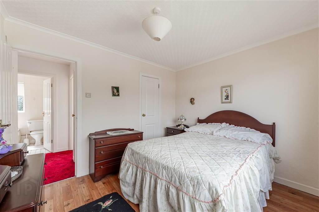 124 Cloona Park 19 of 34