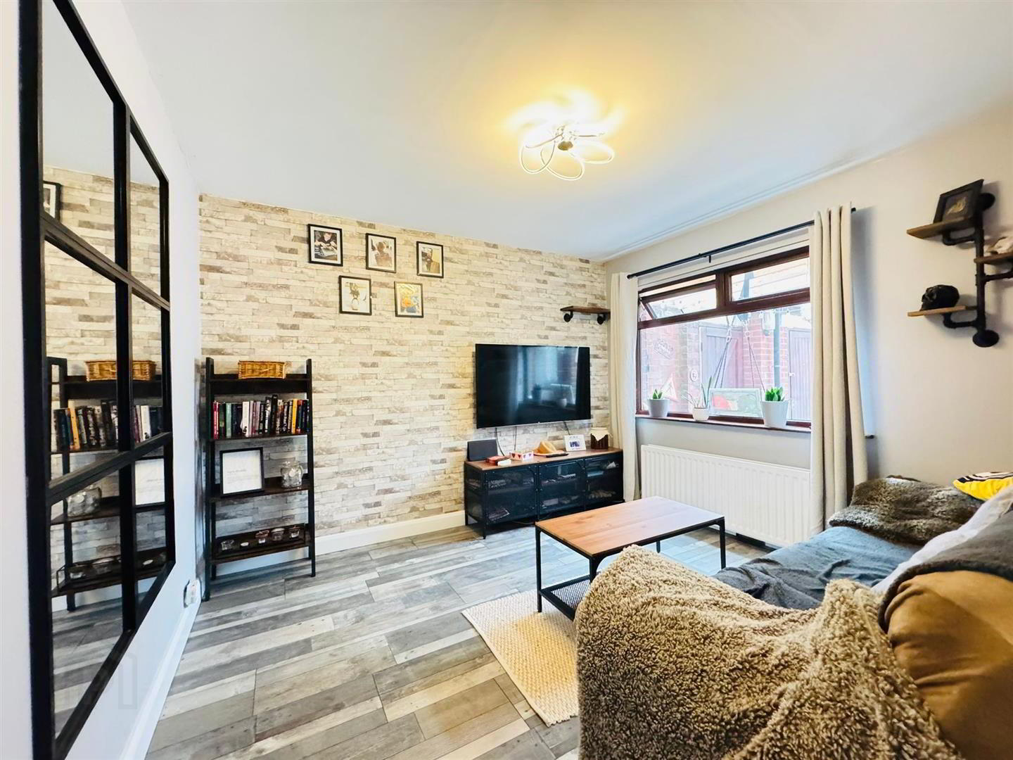 200 Whitewell Road 3 of 16