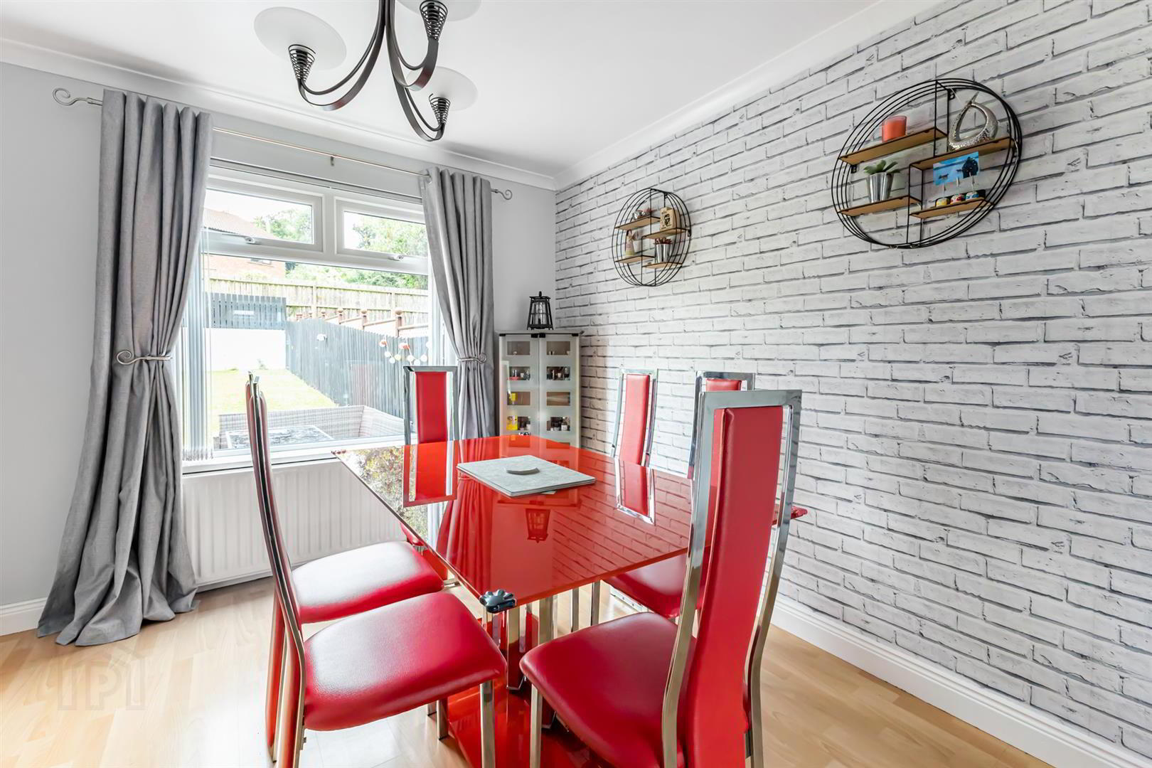 10 Meadow Avenue 5 of 21