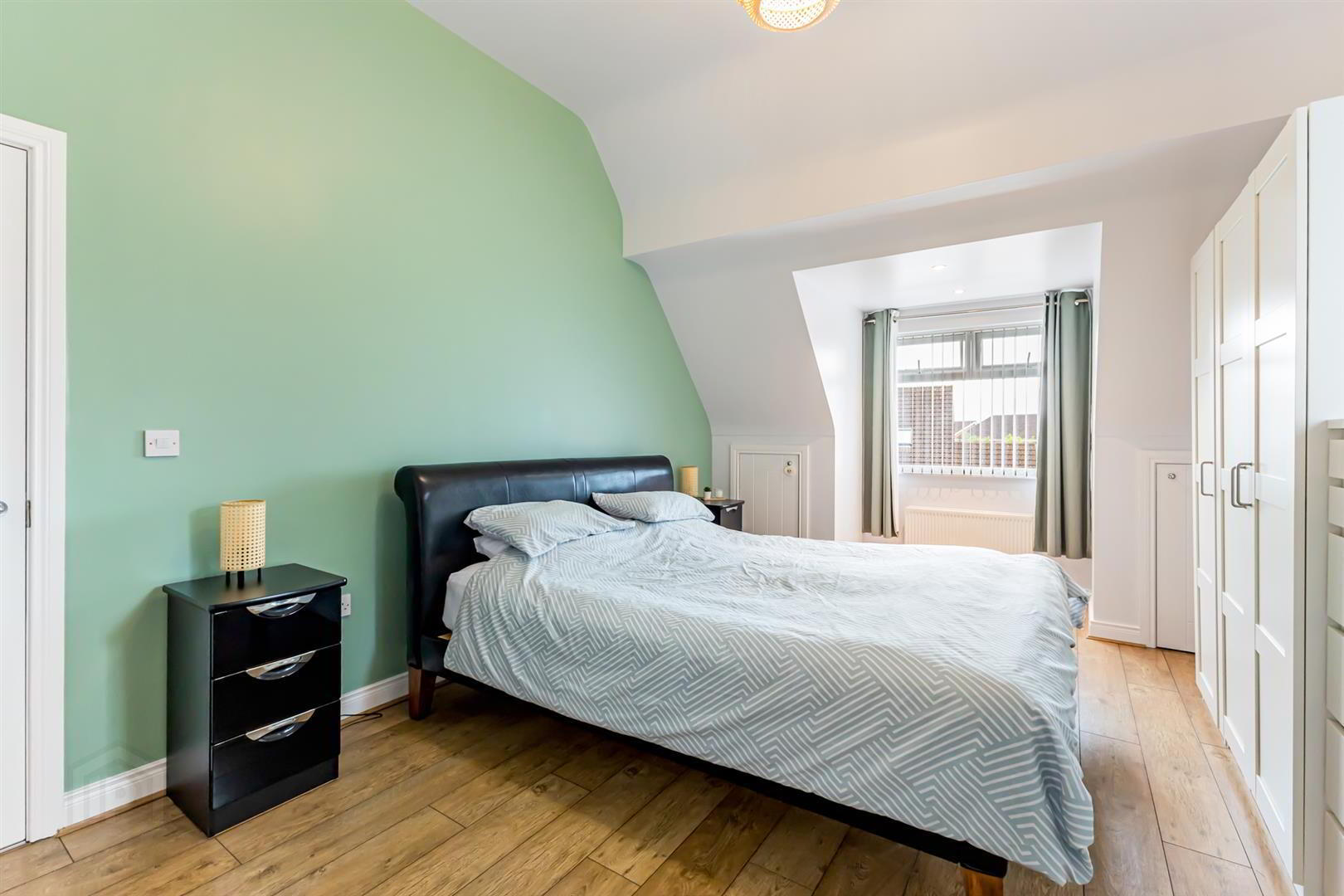10 Meadow Avenue 10 of 21