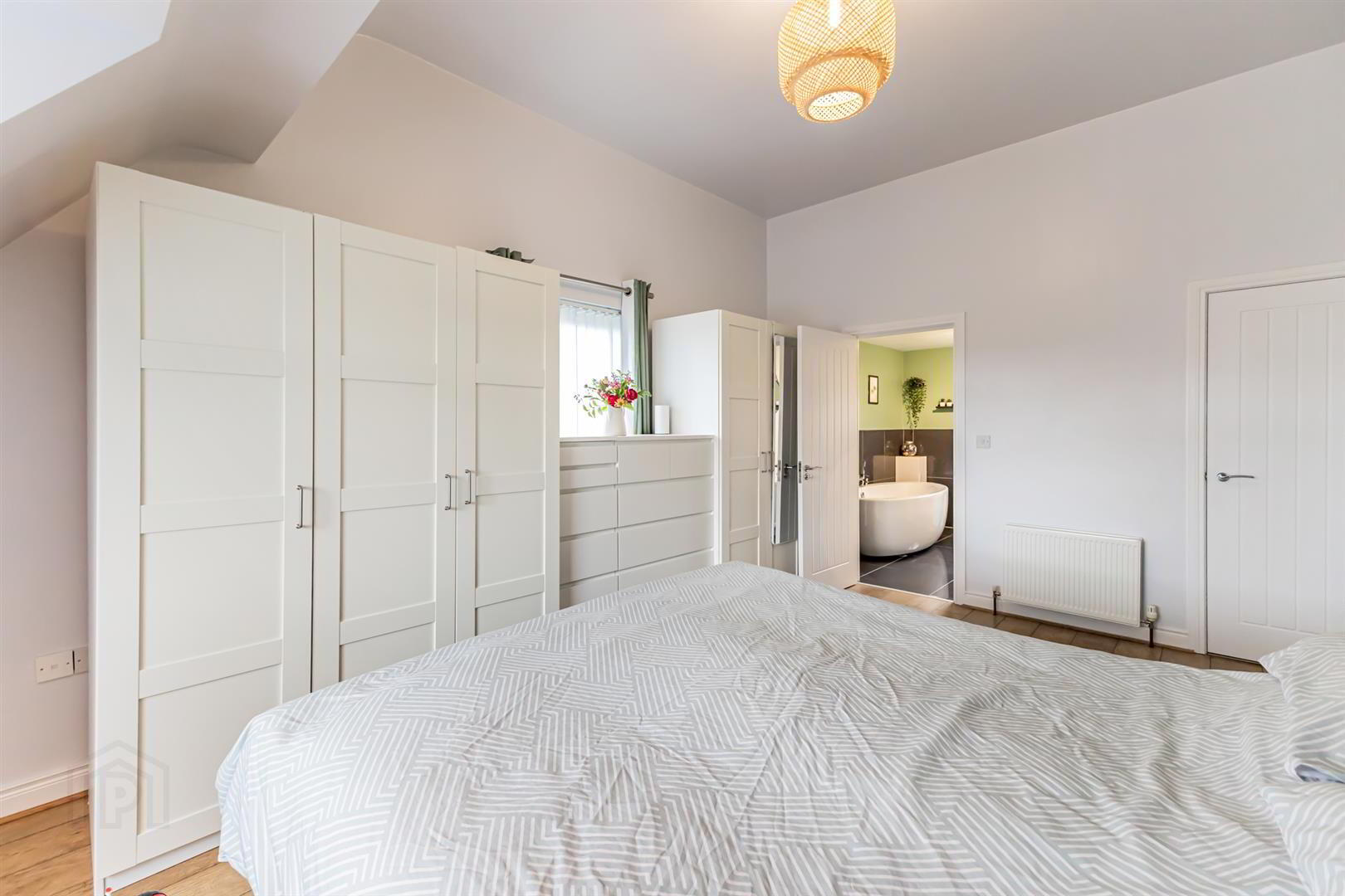 10 Meadow Avenue 11 of 21