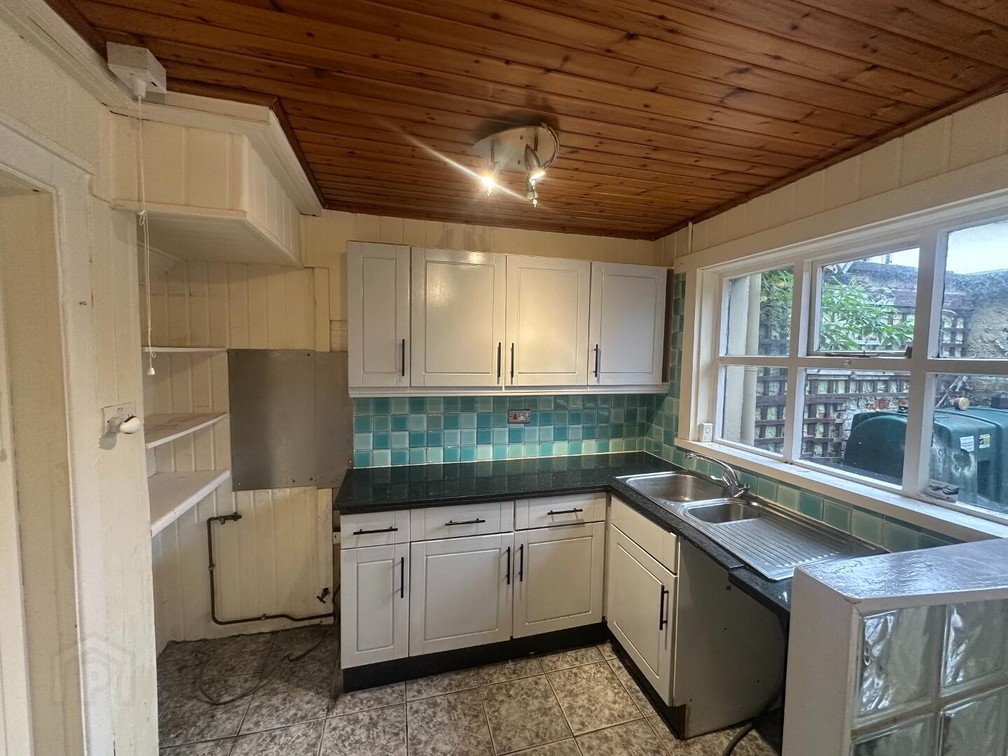 266 Beersbridge Road 5 of 12