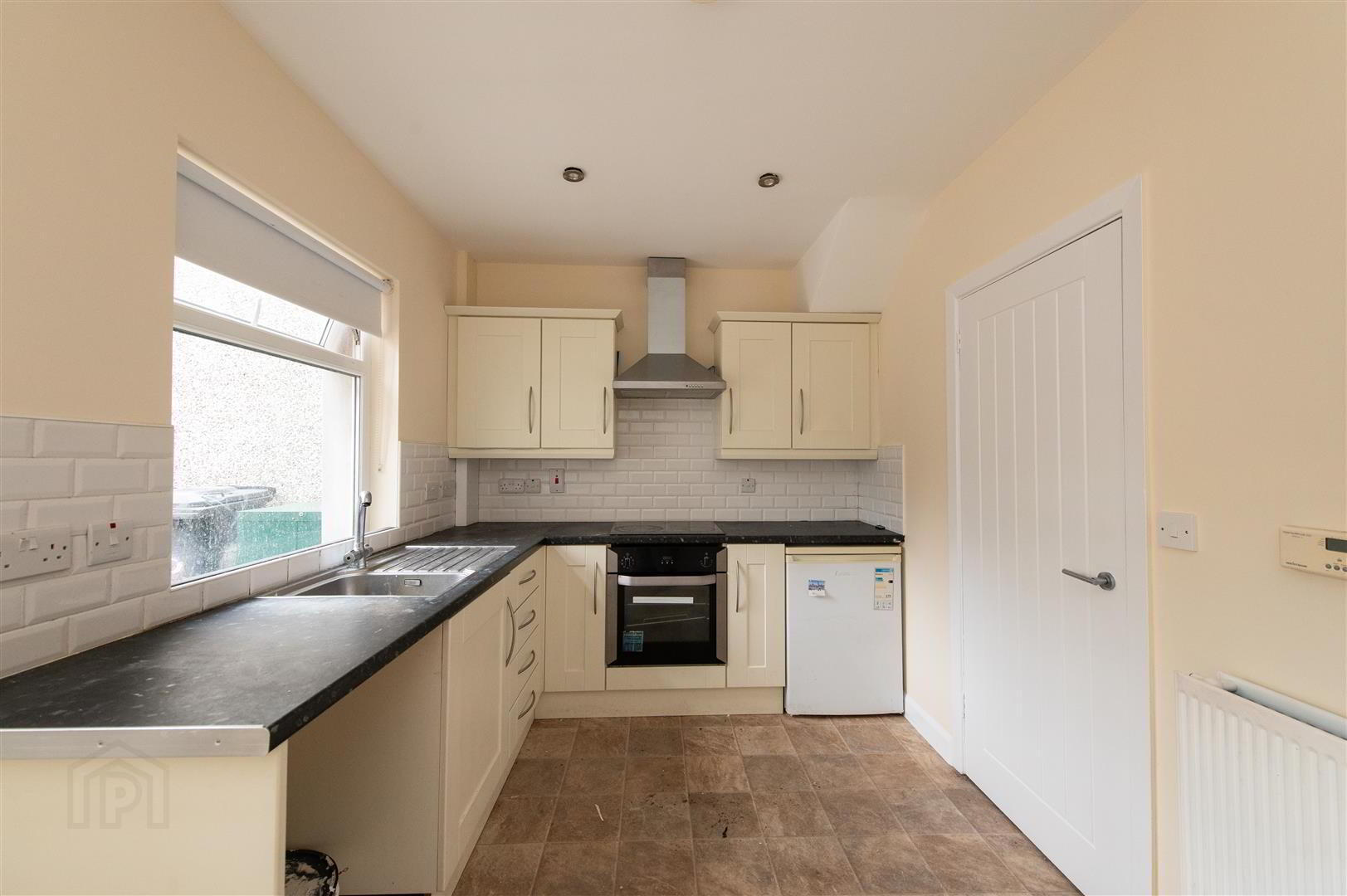 63 Scotch Street 5 of 13
