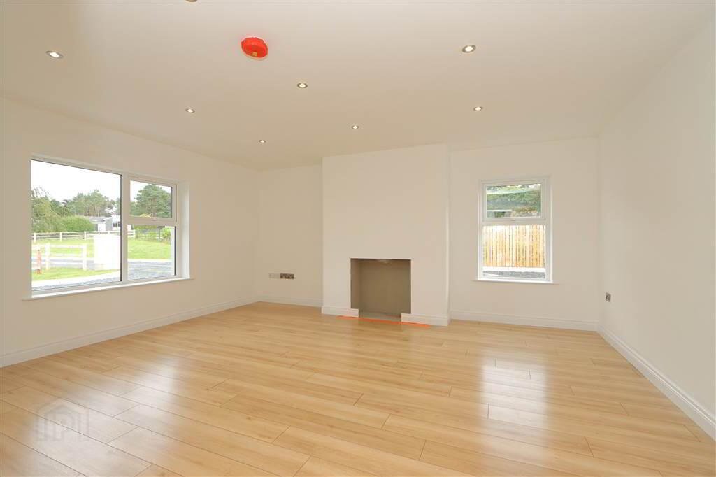9 Killyleagh Road 10 of 27