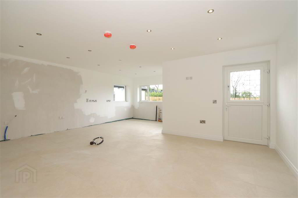 9 Killyleagh Road 12 of 27