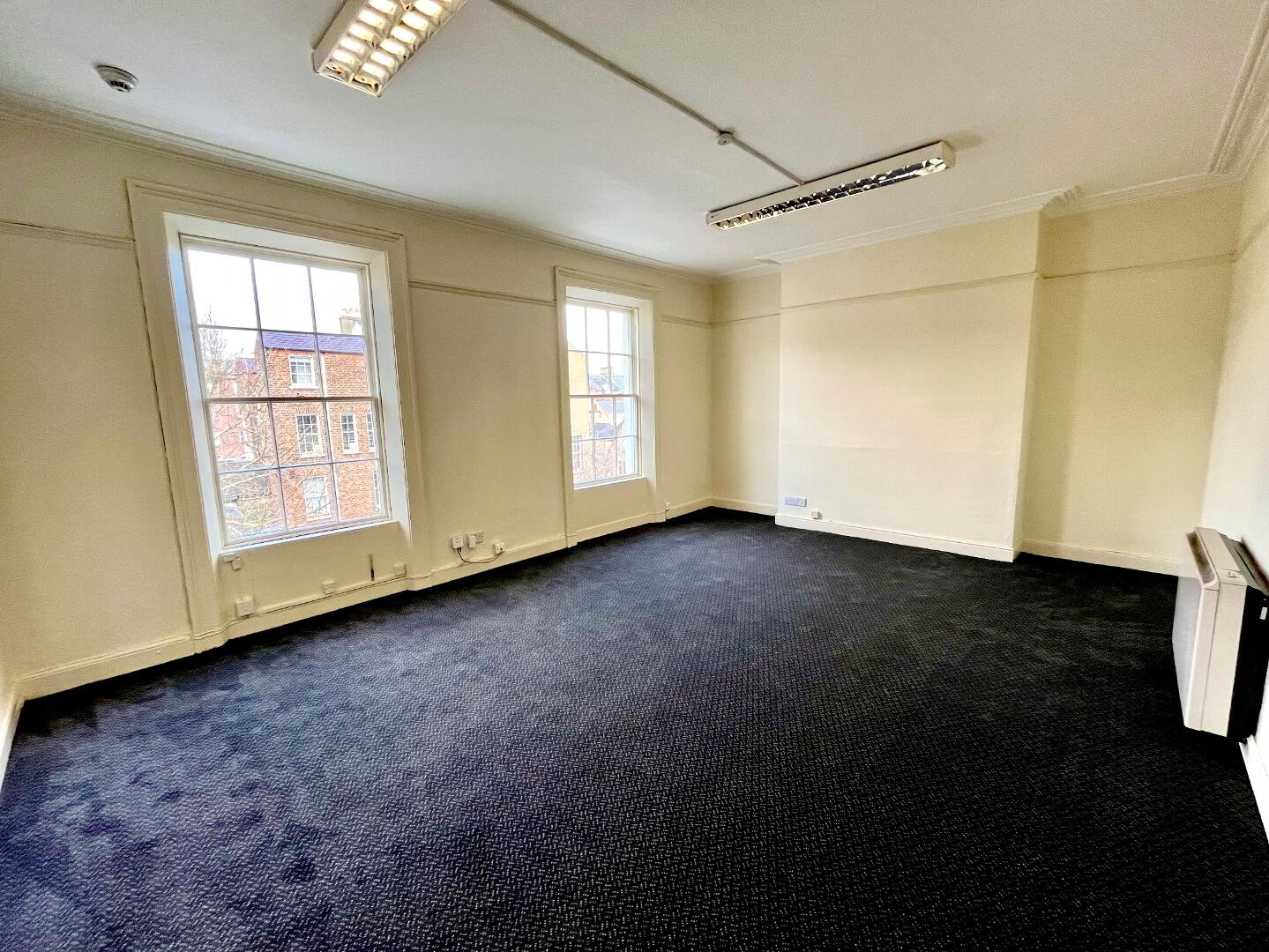 Office Share, Bills Included In The Rent, 35 Clarendon Street 2 of 3