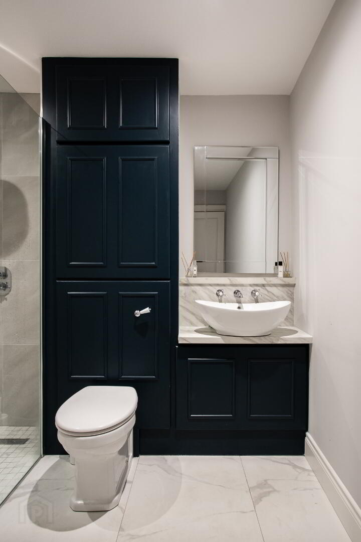 Apt 4, 3 Eglantine Place 13 of 16