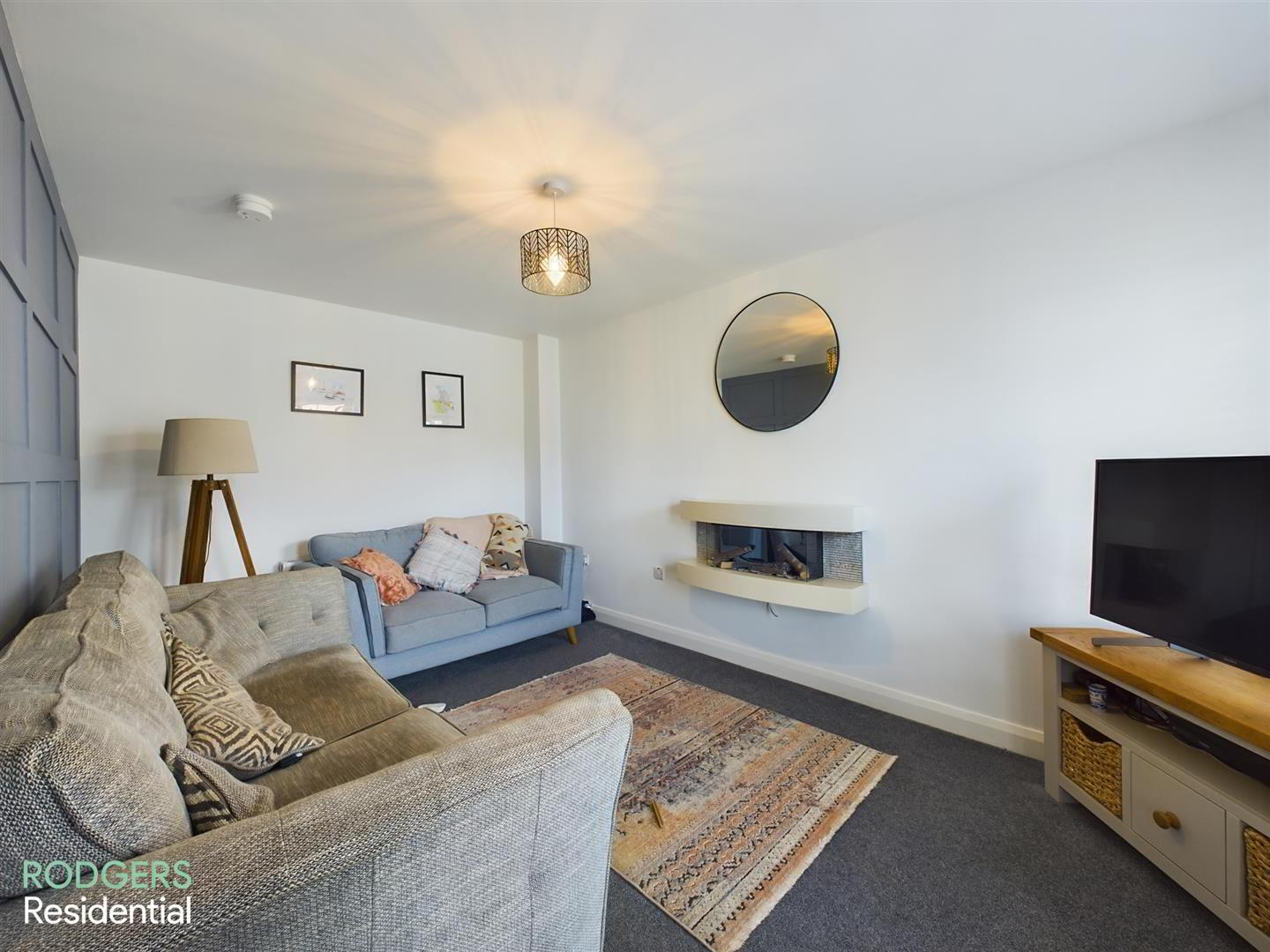 33 Orchard Hill Lane 7 of 16