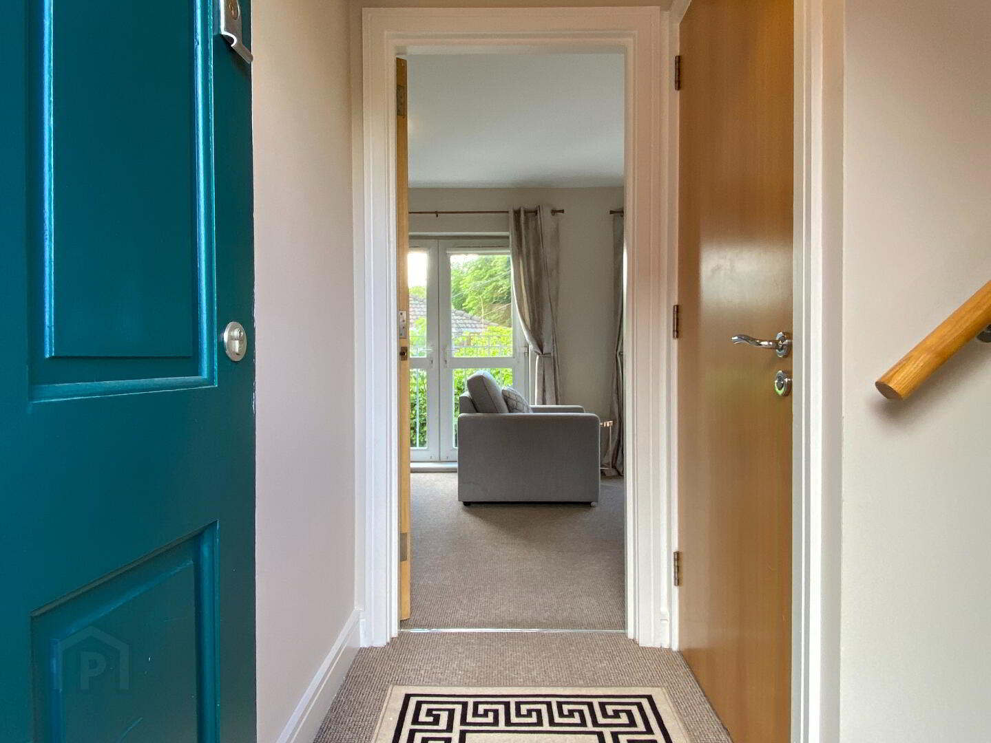 3 Kingsway Court 1 of 16