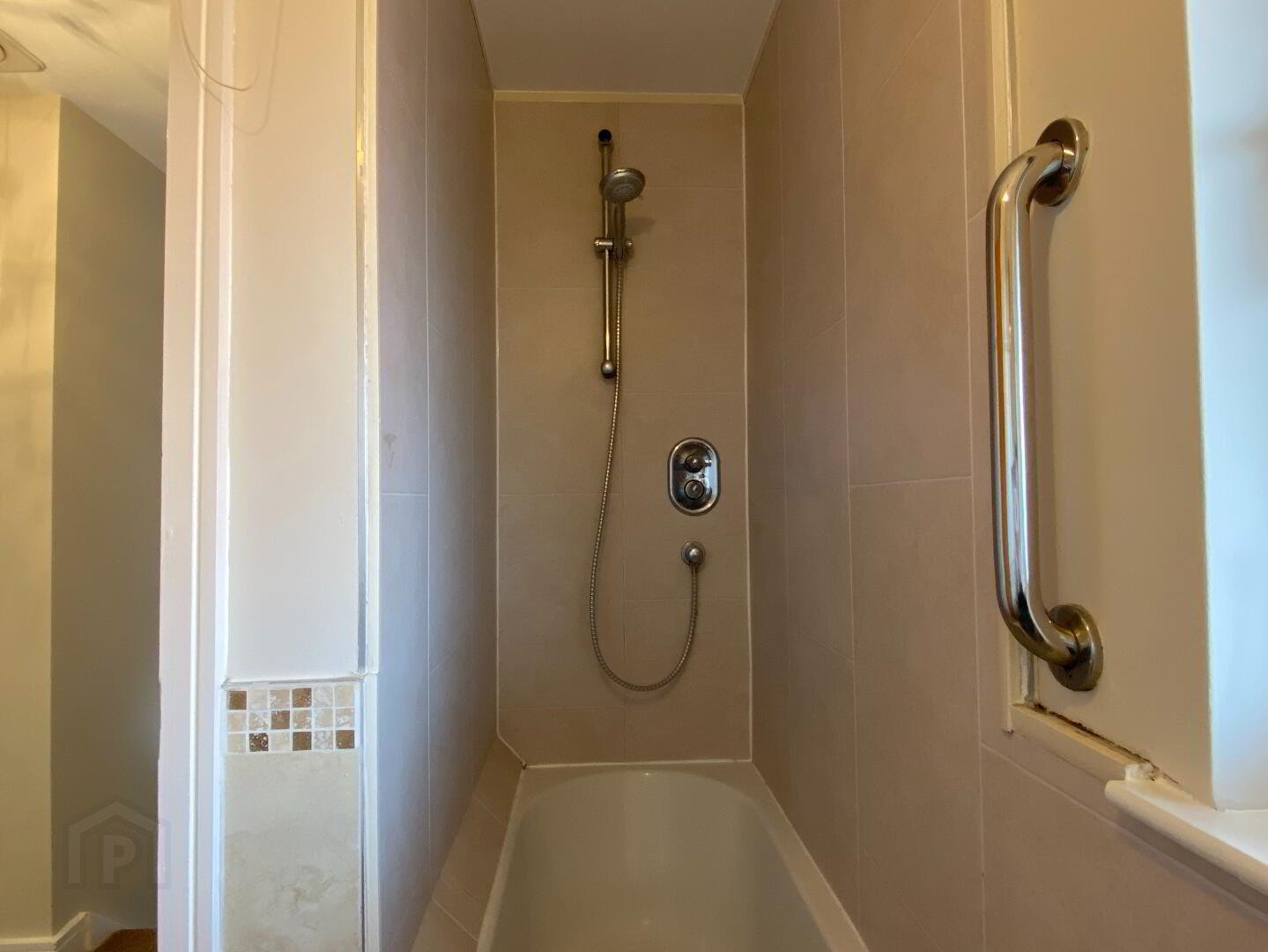 3 Kingsway Court 13 of 16