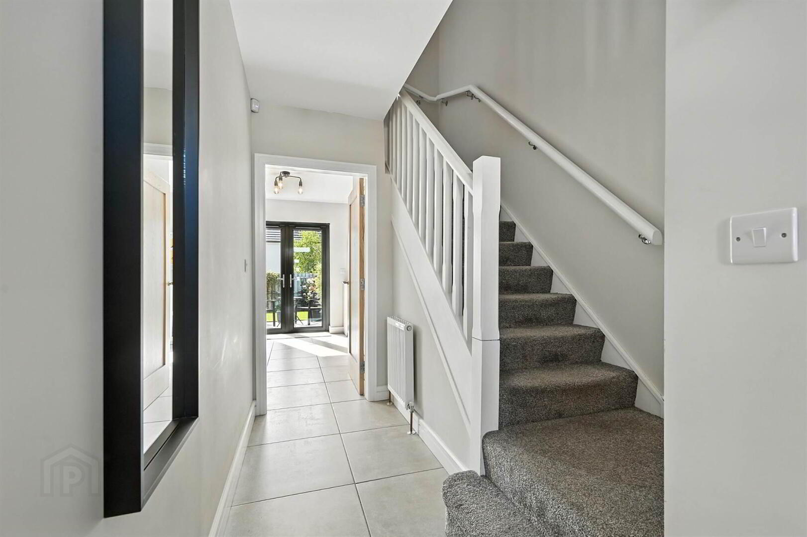29 Chantry Gardens 3 of 23