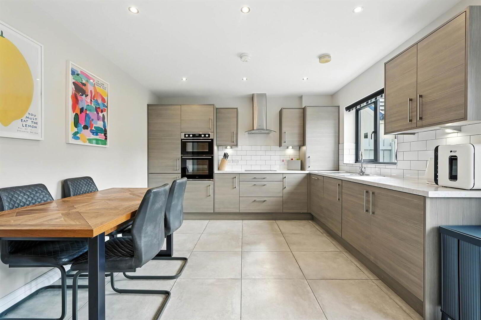 29 Chantry Gardens 7 of 23