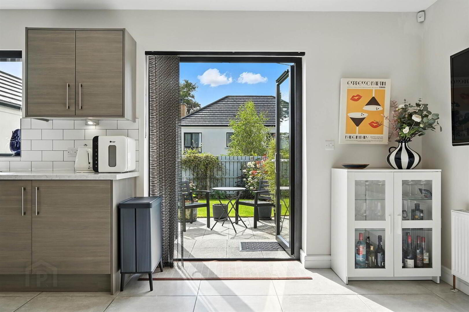 29 Chantry Gardens 12 of 23