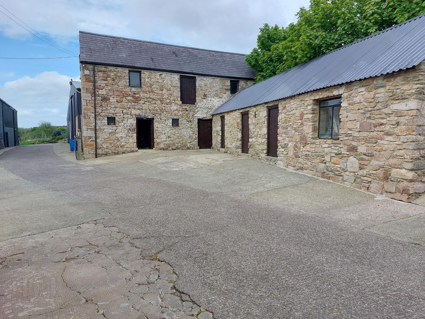 37 Lisnaharney Road 15 of 38