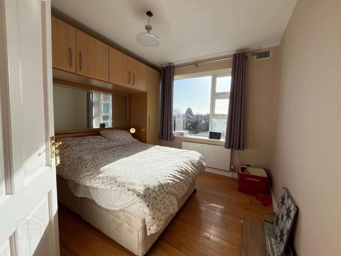 Glenwaverly Court 6 of 10