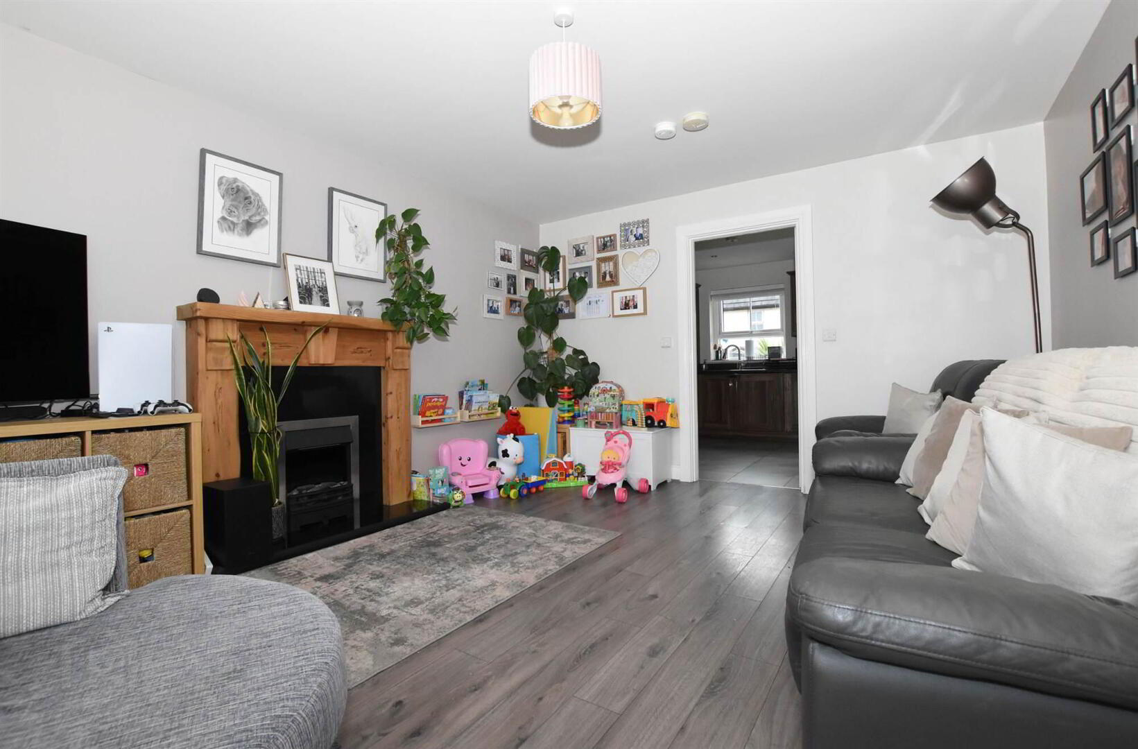 27 Bridgelea Way 3 of 20