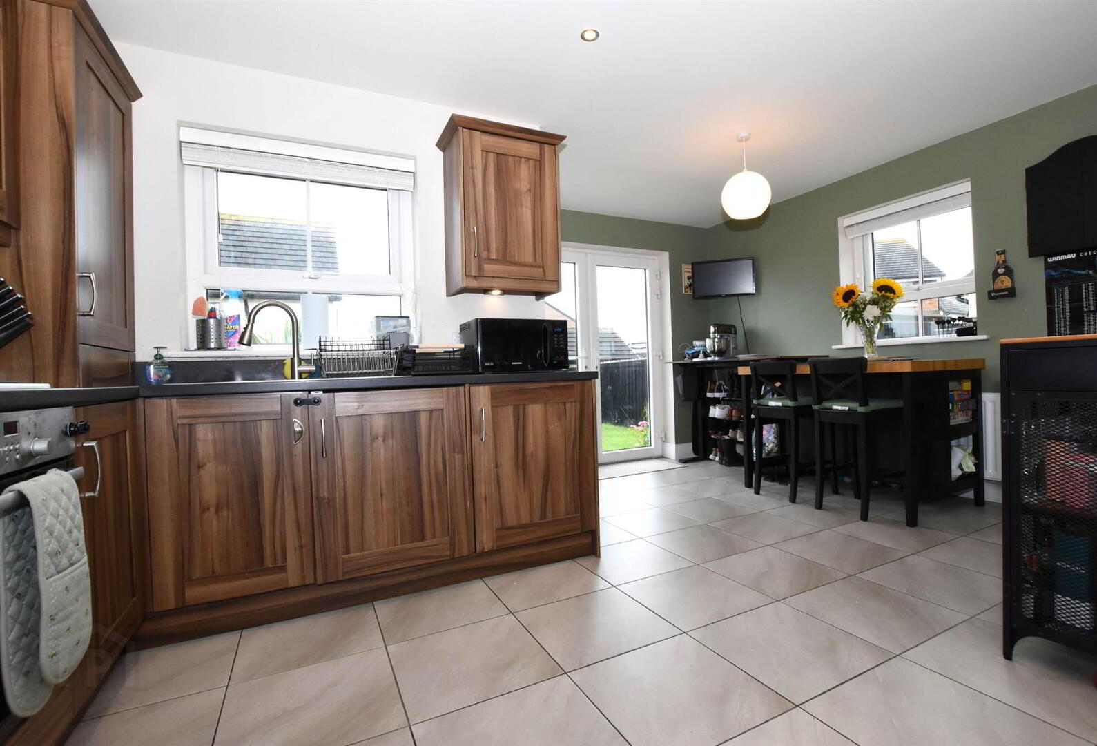 27 Bridgelea Way 7 of 20