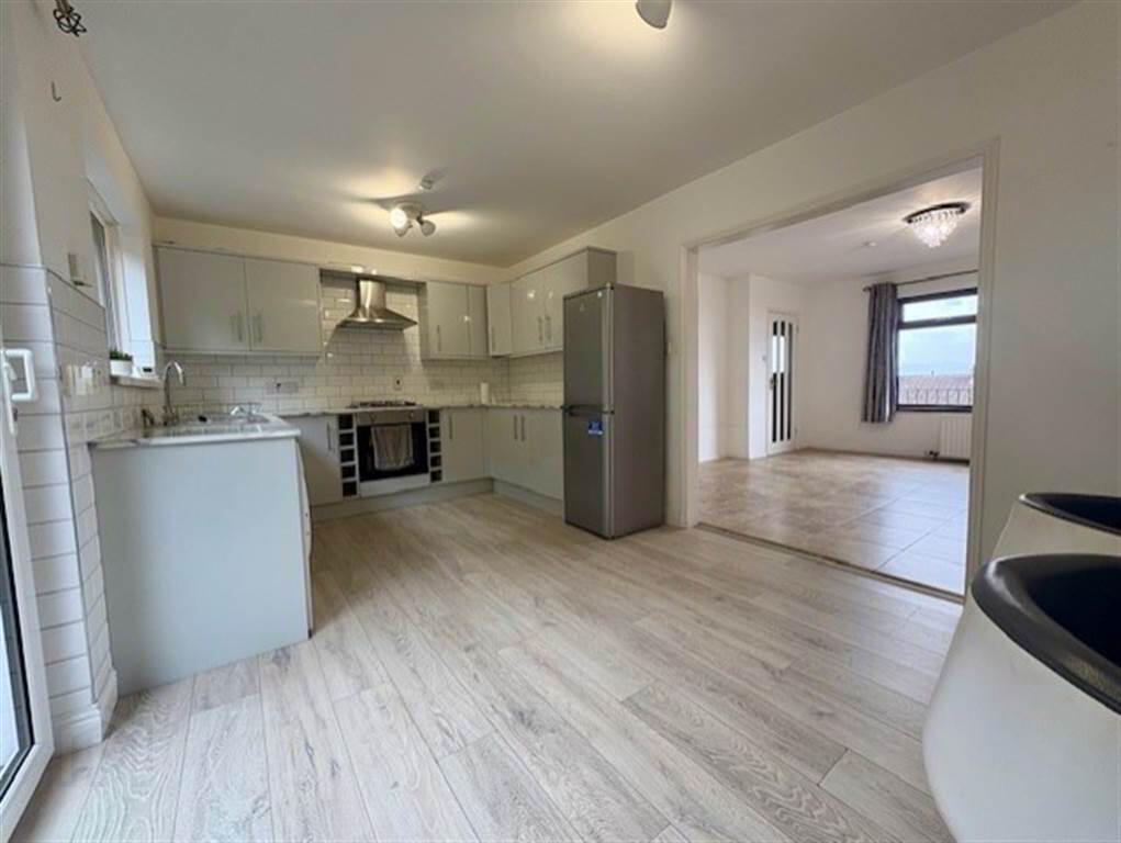 3 Lisnasharragh Terrace 4 of 14