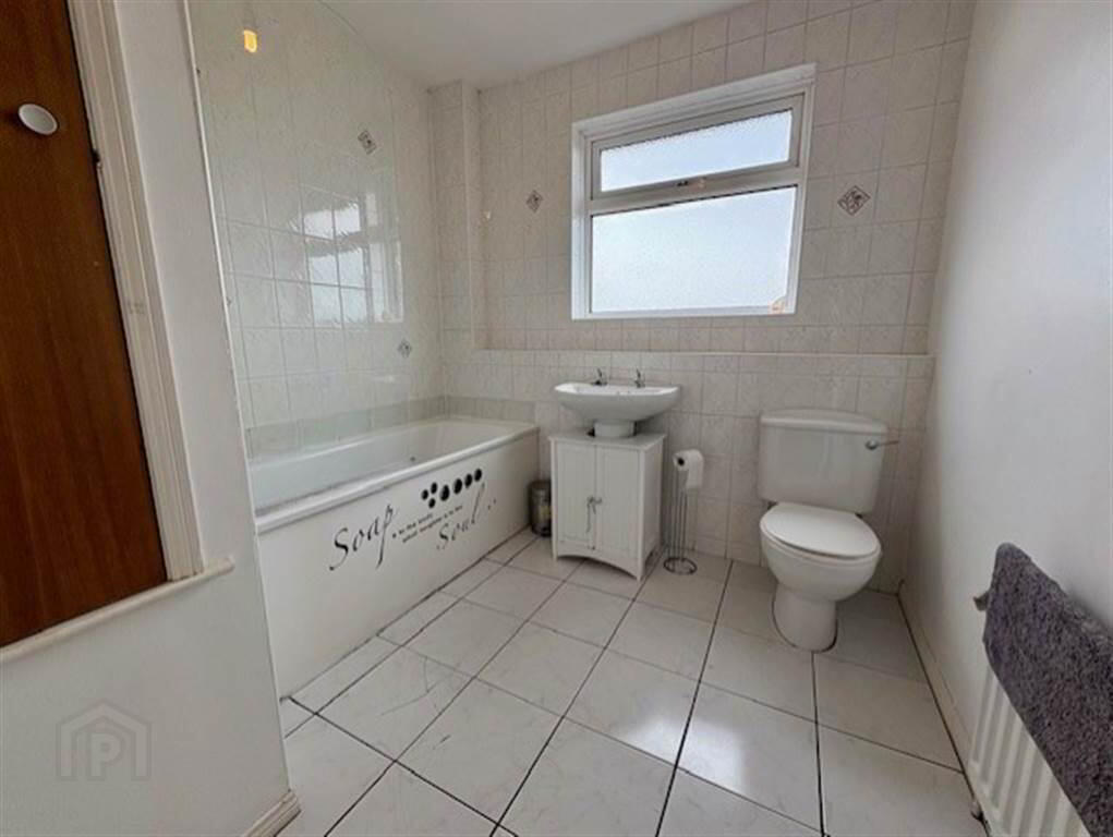 3 Lisnasharragh Terrace 12 of 14