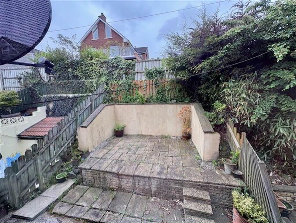3 Lisnasharragh Terrace 13 of 14