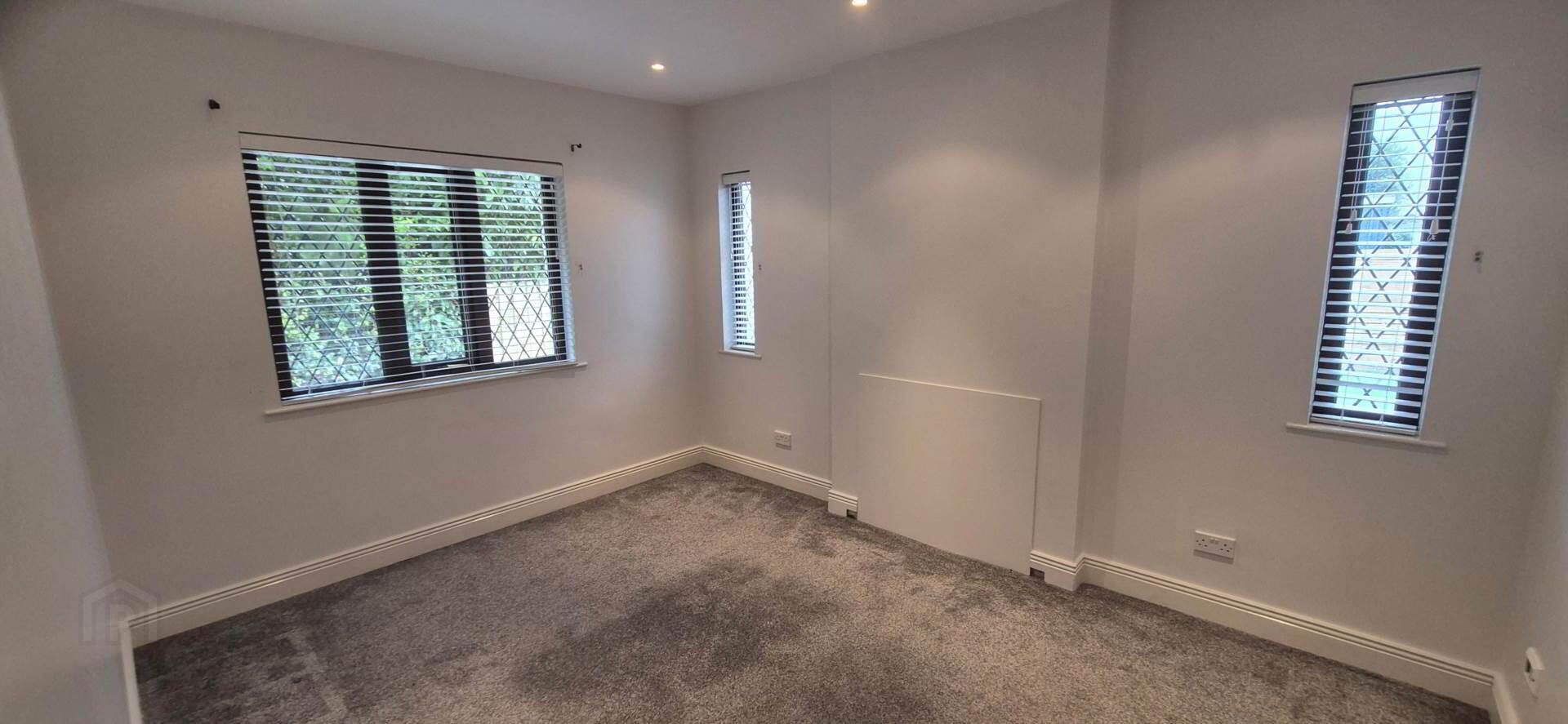 28 Steelstown Road 35 of 47