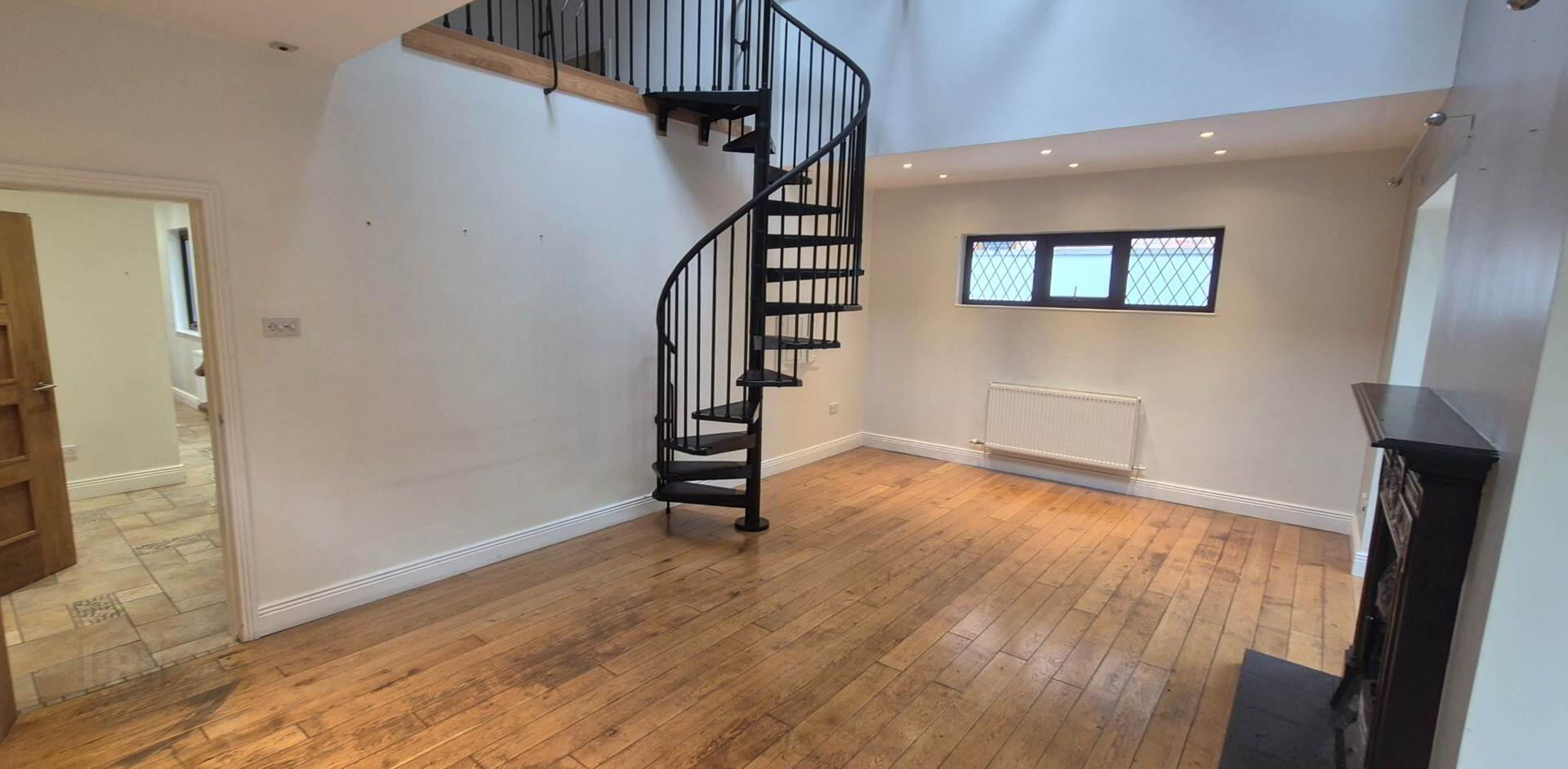 28 Steelstown Road 16 of 47