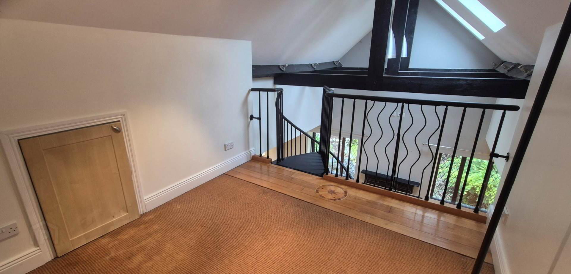 28 Steelstown Road 19 of 47