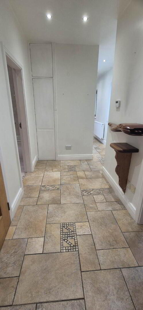 28 Steelstown Road 20 of 47