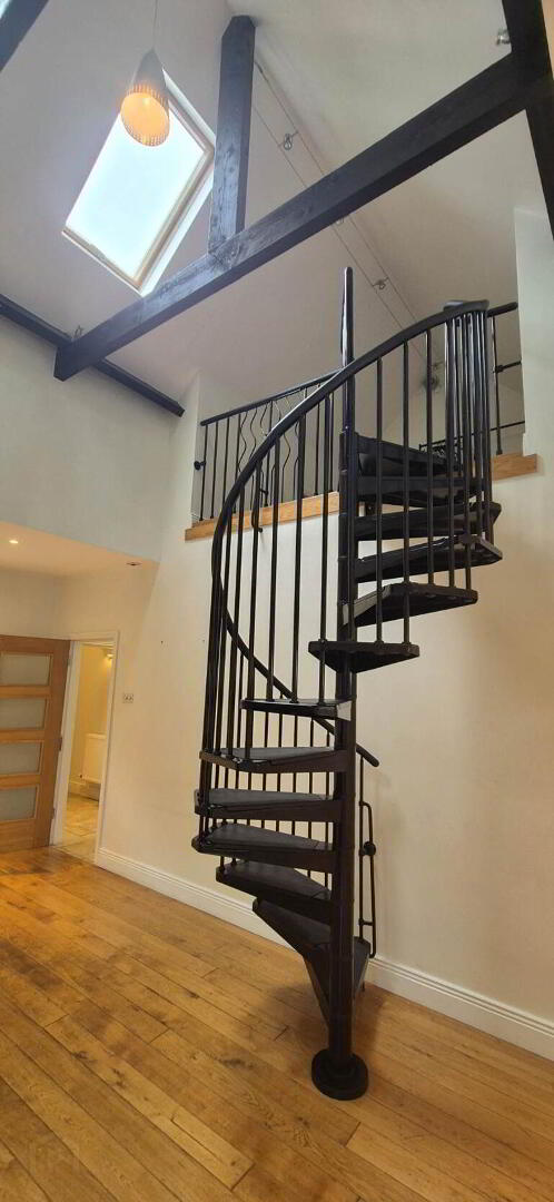 28 Steelstown Road 17 of 47