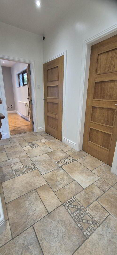 28 Steelstown Road 26 of 47