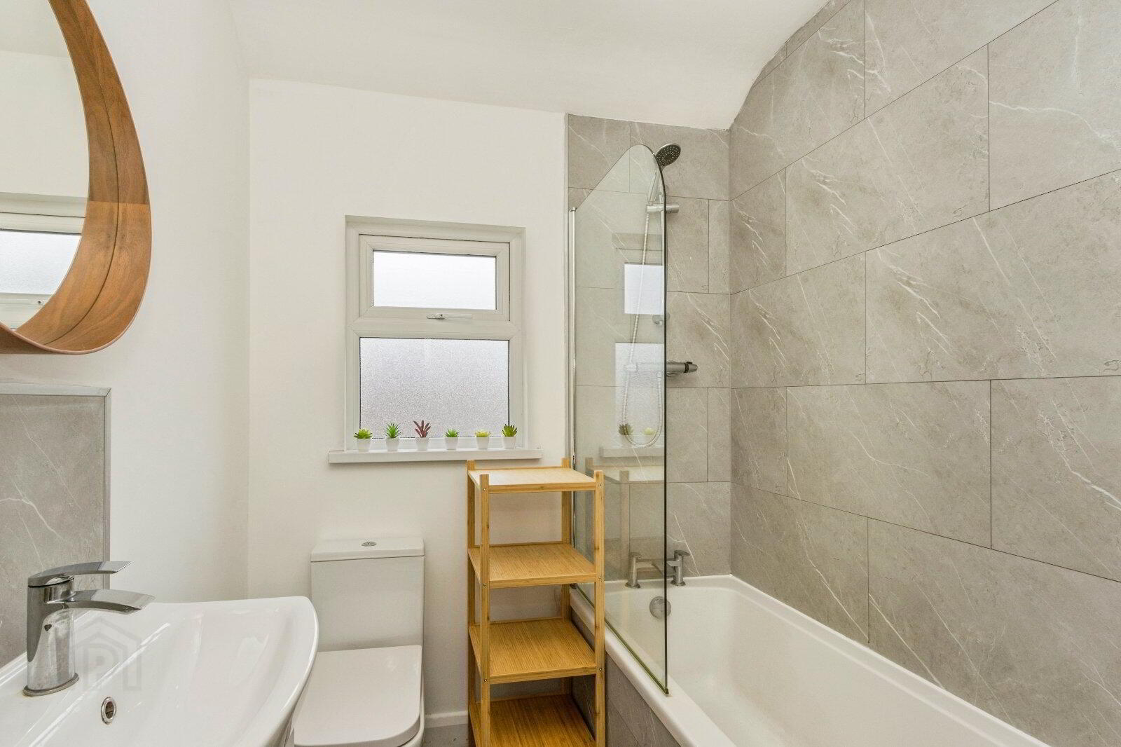 54 Lismain Street 18 of 20