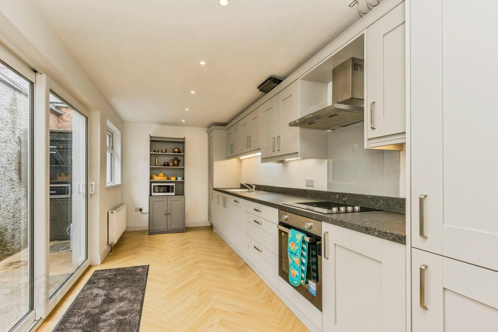 54 Lismain Street 10 of 20