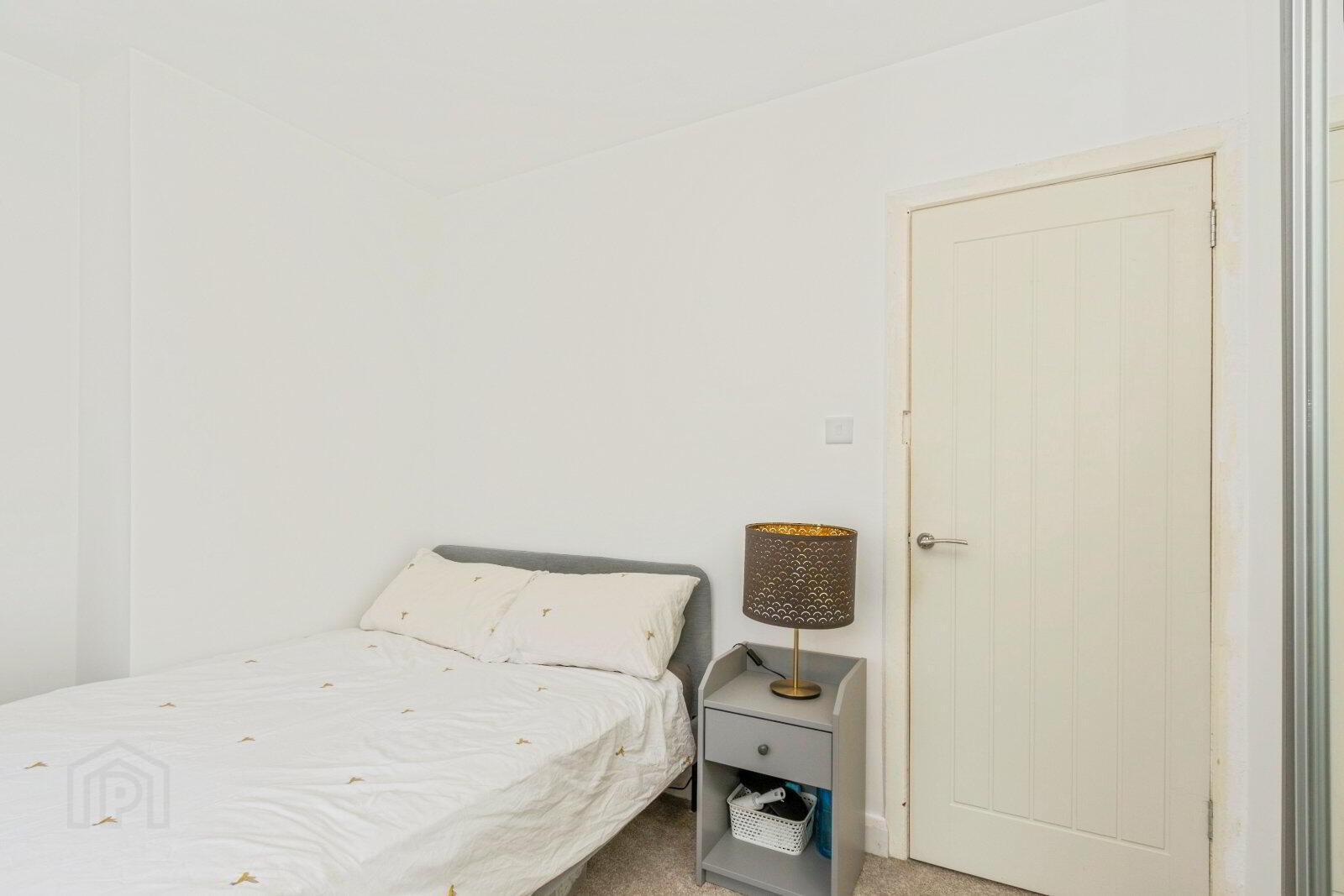 54 Lismain Street 13 of 20