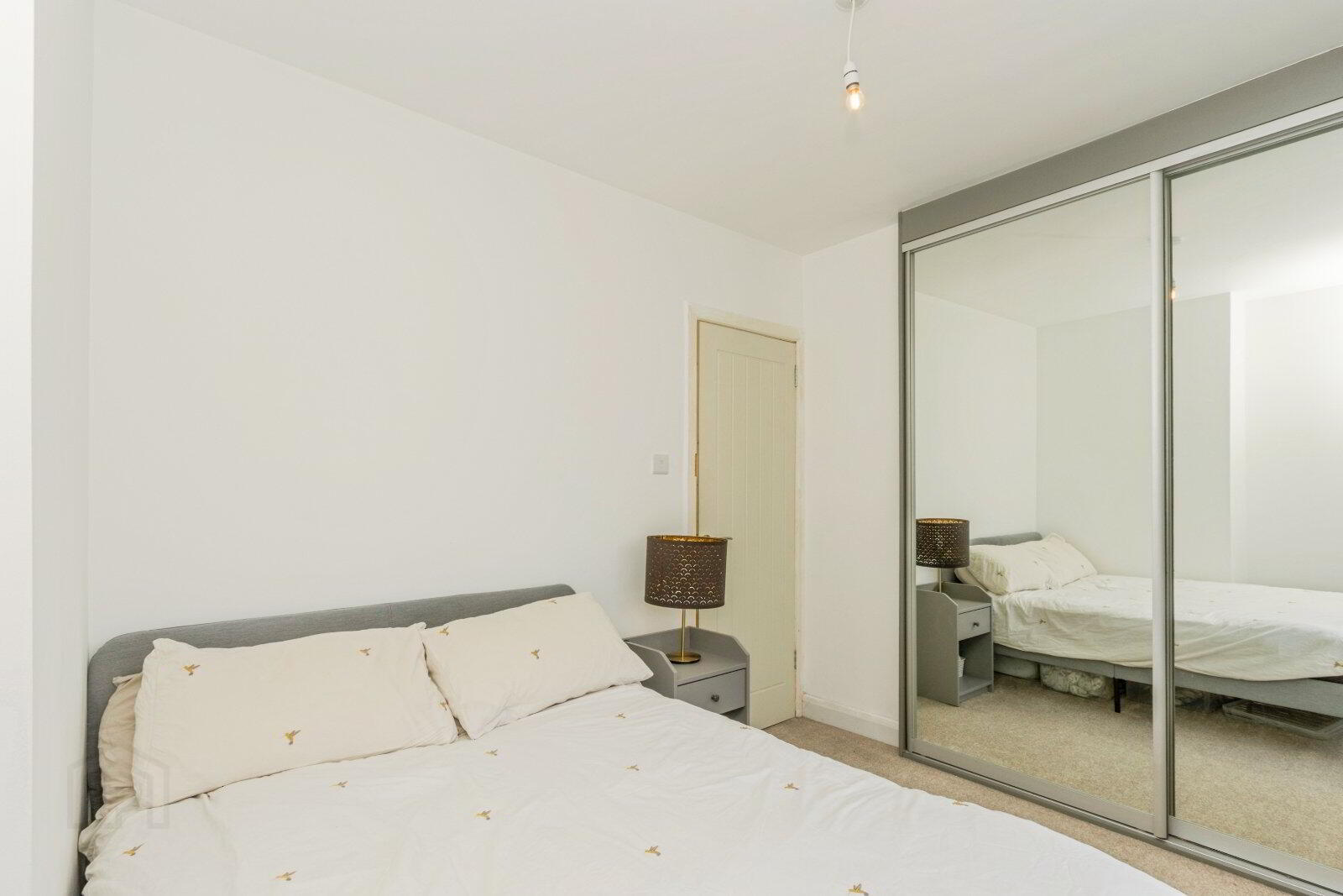 54 Lismain Street 14 of 20