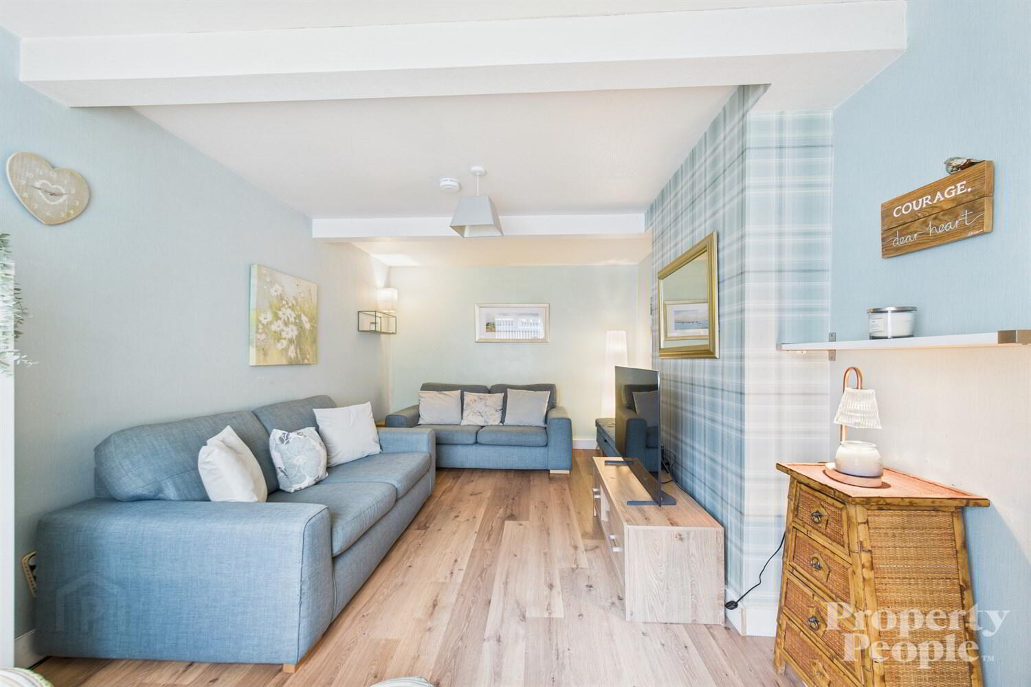 21 Highfield Drive 3 of 30