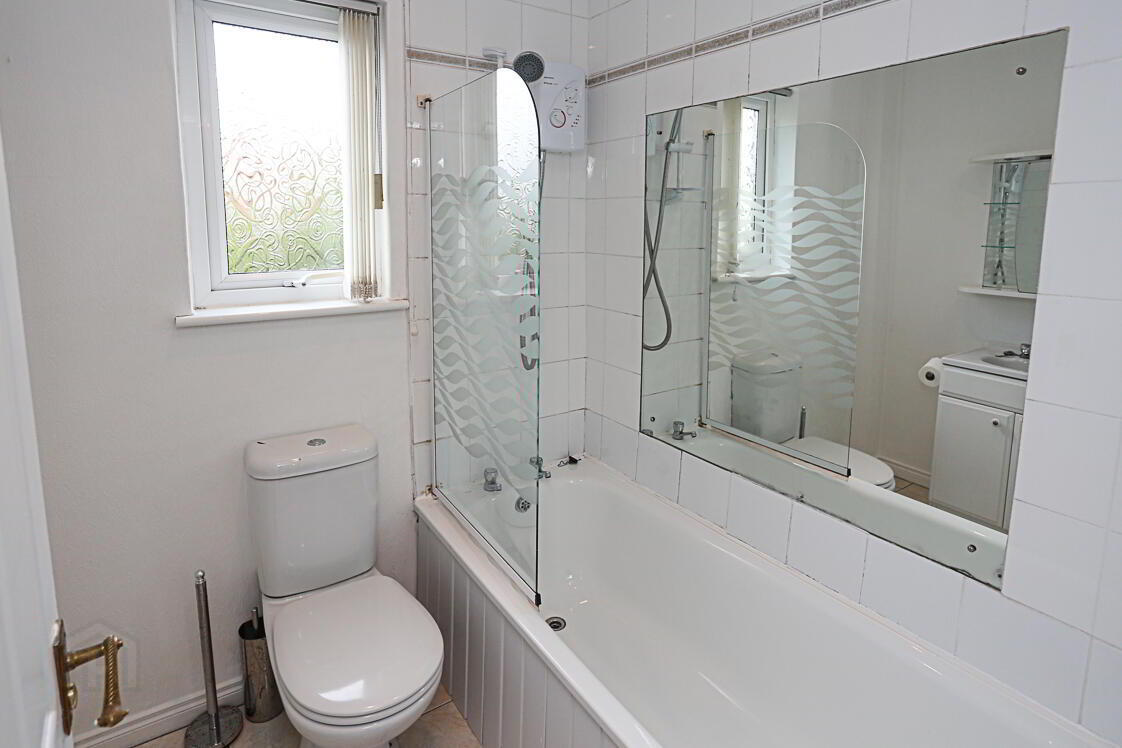 63 Silverstream Crescent 17 of 22