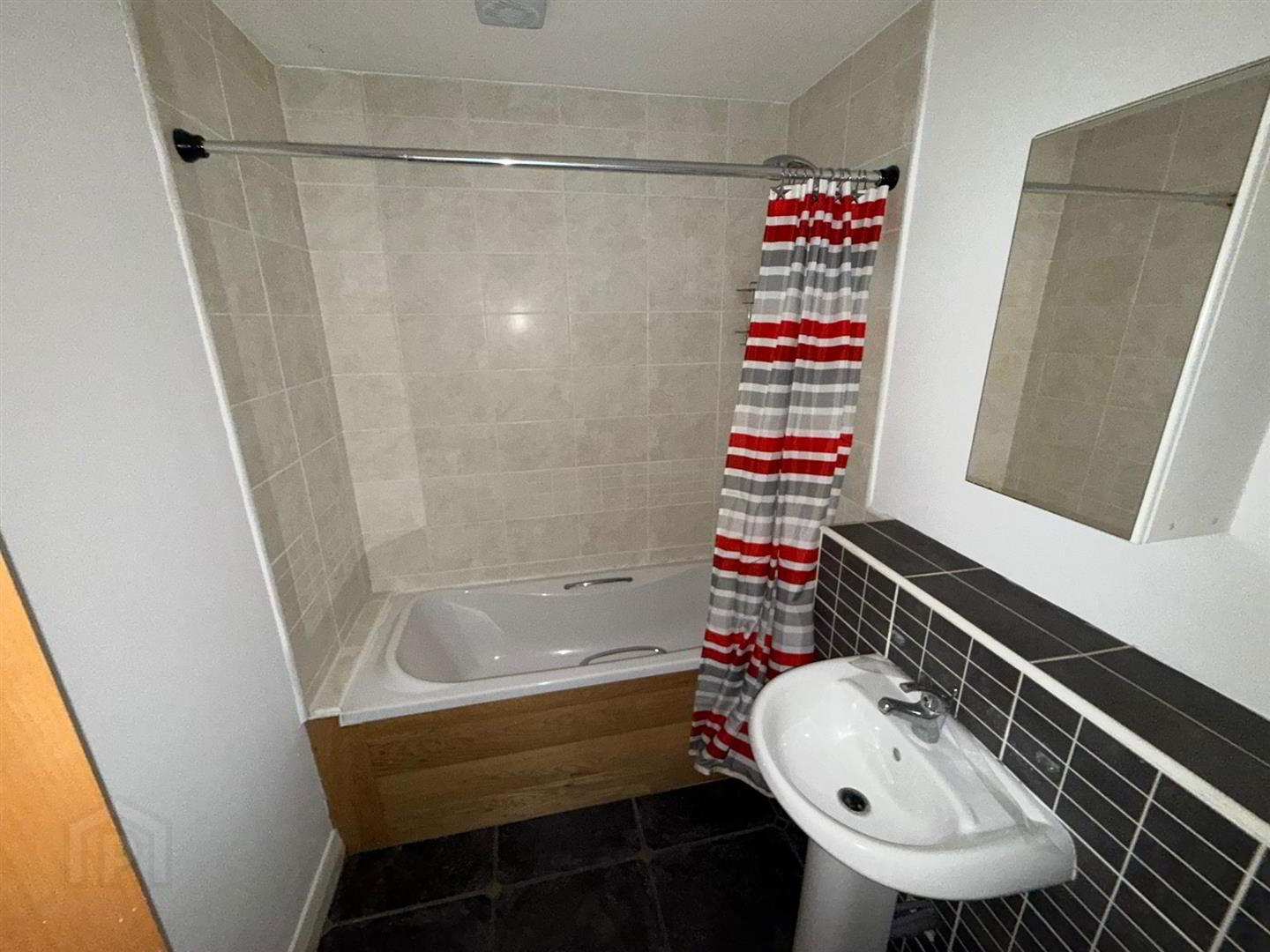 Apt 25 Winter Garden, 34 Alfred Street 8 of 8